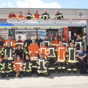 Die Stützpunktfeuerwehr Bad Buchau bildet 31 neue Einsatzkräfte aus